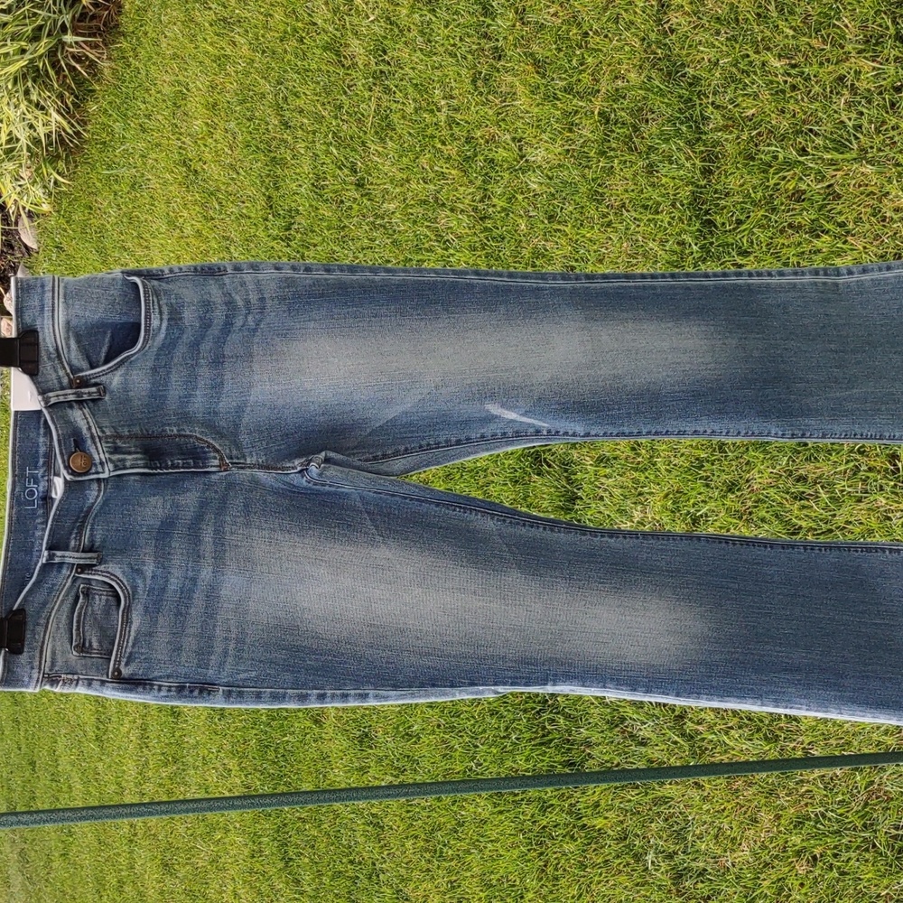 LOFT JEANS BY ANN TAYLOR SIZE 6 ORIGINAL BOOT CUT MODERN FLARE NWT